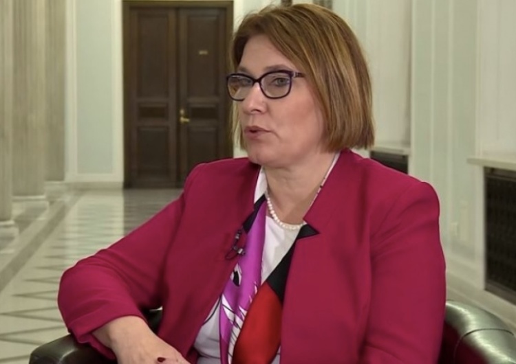 Oczyszczone ścieki? Mazurek odpowiada rzeczniczce Trzaskowskiego: Normalnie mineralna...