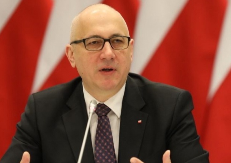 „Solidarna Polska zaostrzyła retorykę, ale to PiS nadaje główny ton”. Mocne słowa europosła PiS