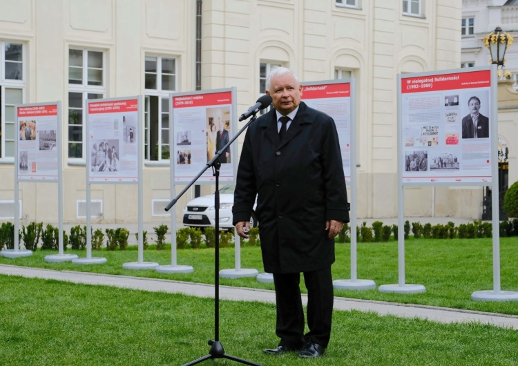 Jarosław Kaczyński na otwarciu wystawy IDS: