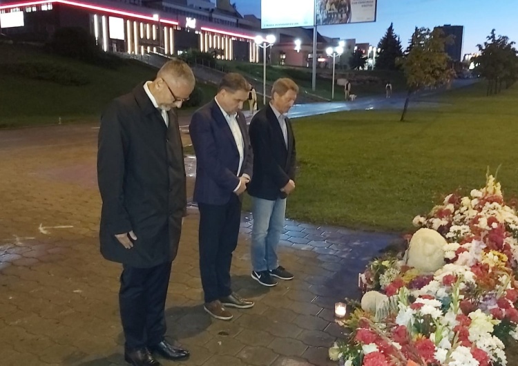 Piotr Duda upamiętnił pierwszą ofiarę protestów na Białorusi