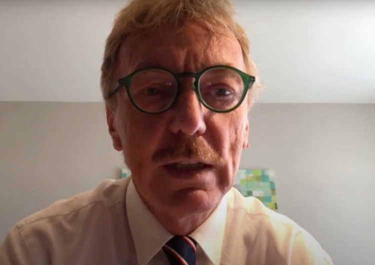 HIT! Boniek tłumaczy się z politycznych wpisów: ja je przepisałem z gazety