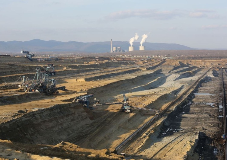 Odkrywkowa kopalnia węgla brunatnego, zdj. ilustracyjne [video] Tak wygląda koniec energetyki węglowej w Niemczech? Powstaje kolejna kopalnia odkrywkowa