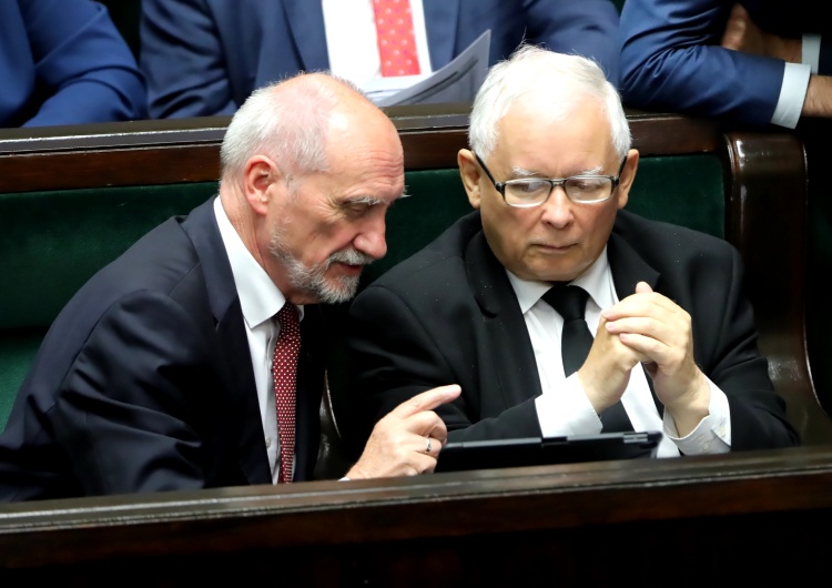  Sensacyjne doniesienia! Kaczyński może zastąpić Morawieckiego