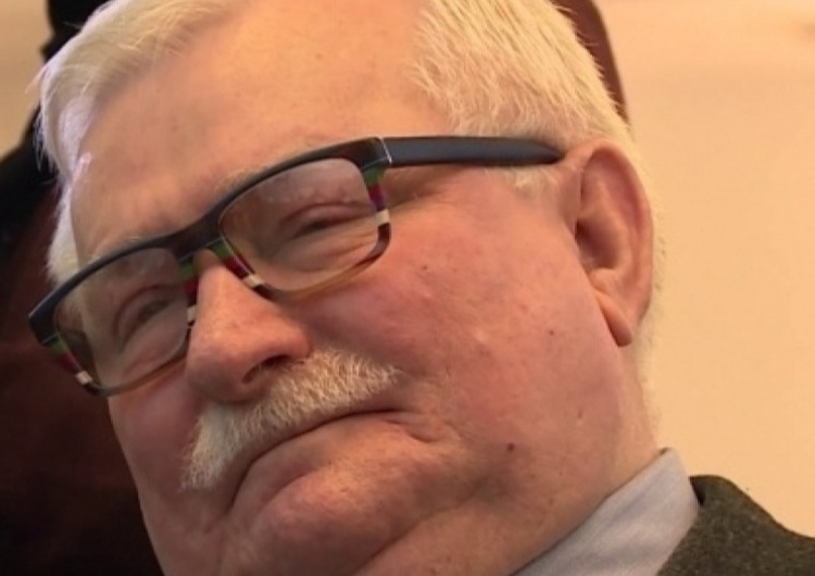 Screen Lech Wałęsa jak zwykle skromnie: