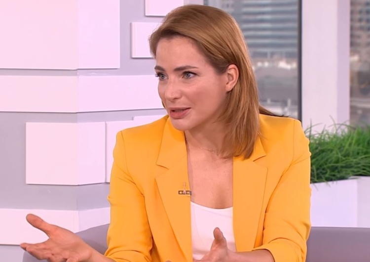 Internautka wytknęła Annie Dereszowskiej brak maseczki. Aktorka dosadnie odpowiada