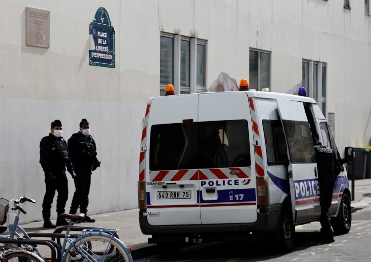 IAN LANGSDON  Francja. AFP: sprawca piątkowego ataku w Paryżu myślał, że atakuje „Charlie Hebdo”