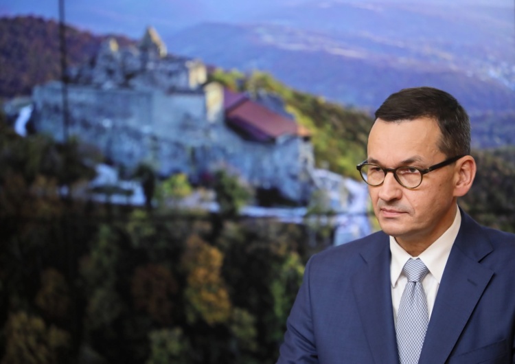  Premier Morawiecki zwrócił się do prezydenta Andrzeja Dudy o zmianę terminu zaprzysiężenia rządu