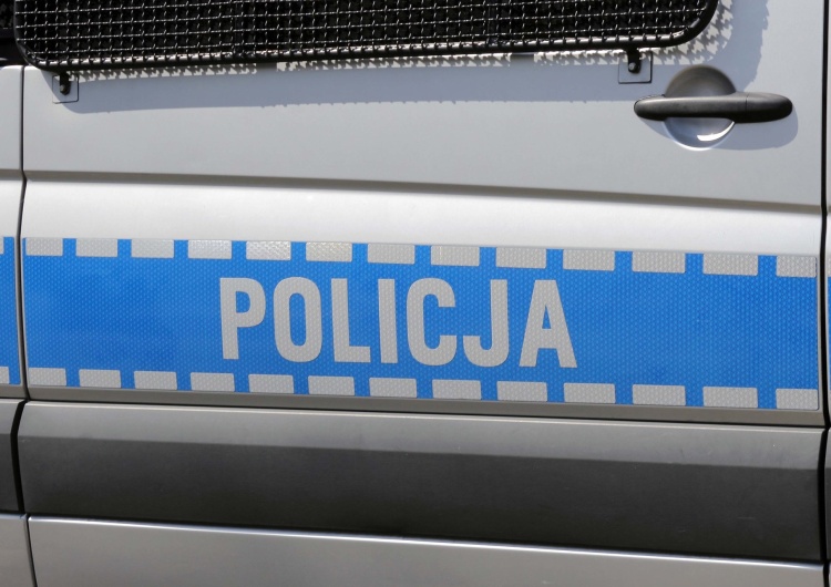  KGP: Tylko w środę za brak maseczki ukarano 475 osób