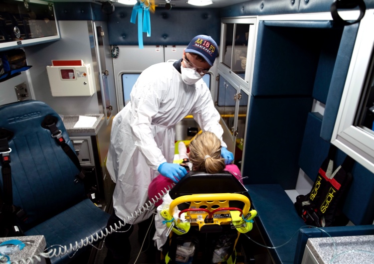 USA: Coraz gorsza sytuacja epidemiczna. Ponad 56 tys. nowych zakażeń