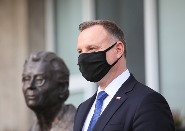 Leszek Szymański Prezydent Andrzej Duda odsłonił w Kijowie pomnik Anny Walentynowicz