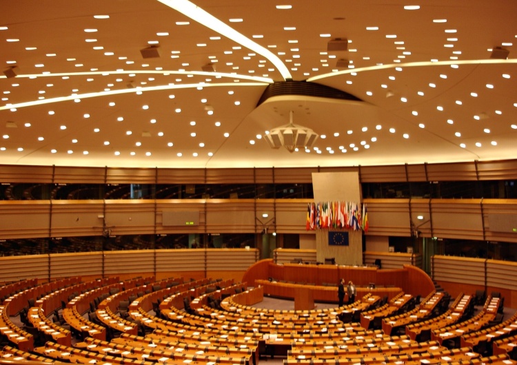  Kolejna sesja plenarna PE w Strasburgu odwołana. Powodem koronawirus