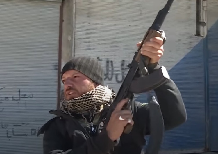 ]syryjski rebeliant [Tylko u nas] Michał Bruszewski: Syryjscy rebelianci wysyłani do Libii i Górskiego Karabachu