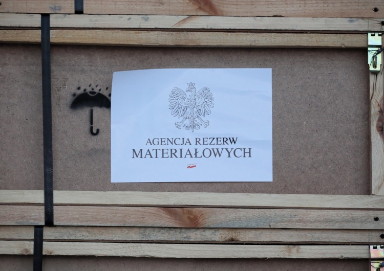 Kolejny szpital polowy w Warszawie. Rząd wybrał znany obiekt