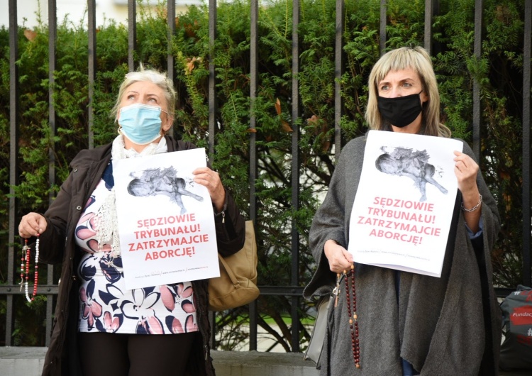  [Fotorelacja] Pikiety proliferów i aborcjonistów pod Trybunałem Konstytucyjnym 
