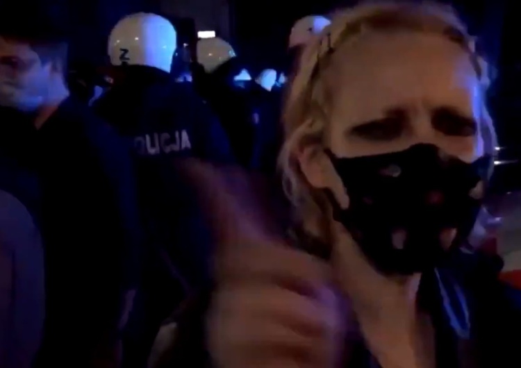 protest pod domem Jarosława Kaczyńskiego