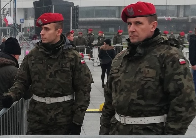 Żandarmeria wesprze policję? Rzecznik rządu wyjaśnia