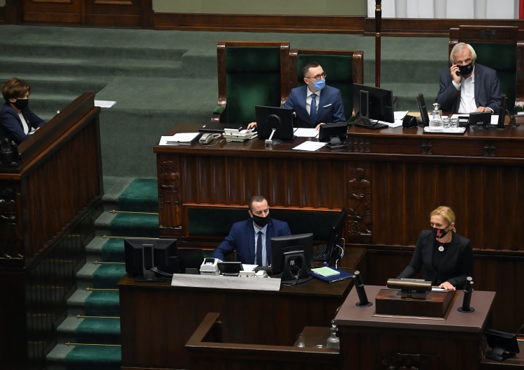 Terlecki pomylił Barbarę Nowacką ze zmarłą matką. Marszałek przeprasza