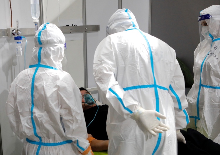 Ponad 20 tys. nowych zakażeń koronawirusem. Najwyższa liczba zgonów od początku epidemii