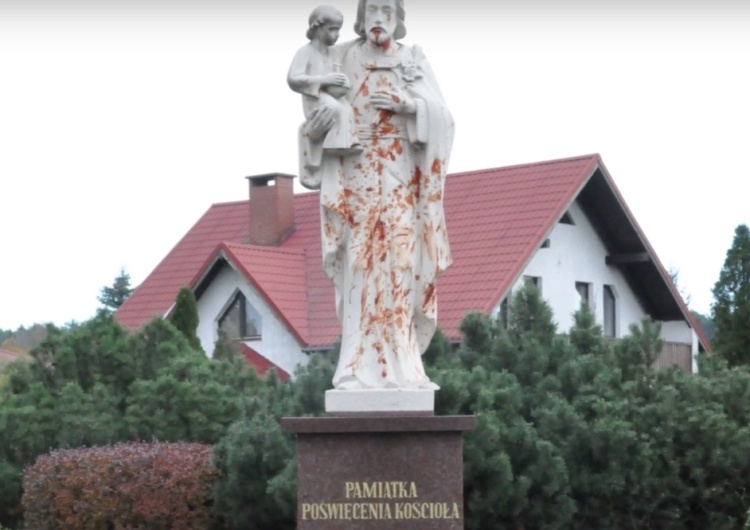 Piła: Zdewastowano figurę św. Józefa i krzyż przed pilskim kościołem