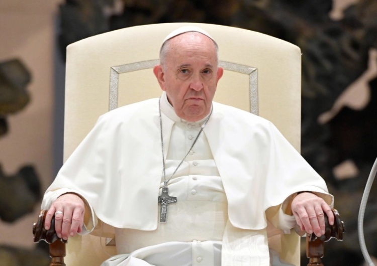Papież Franciszek Papież: Jeśli ludzie chodzili do kościoła z przyzwyczajenia, to lepiej, żeby zostali w domu