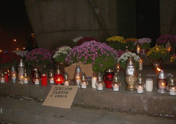 znicze ofiarom aborcji w Rzeszowie
