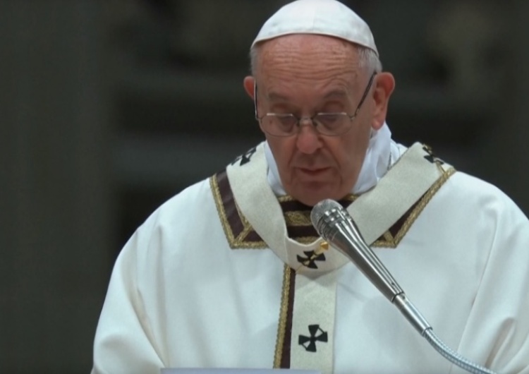  Papież: modlimy się za zmarłych, zwłaszcza za ofiary koronawirusa