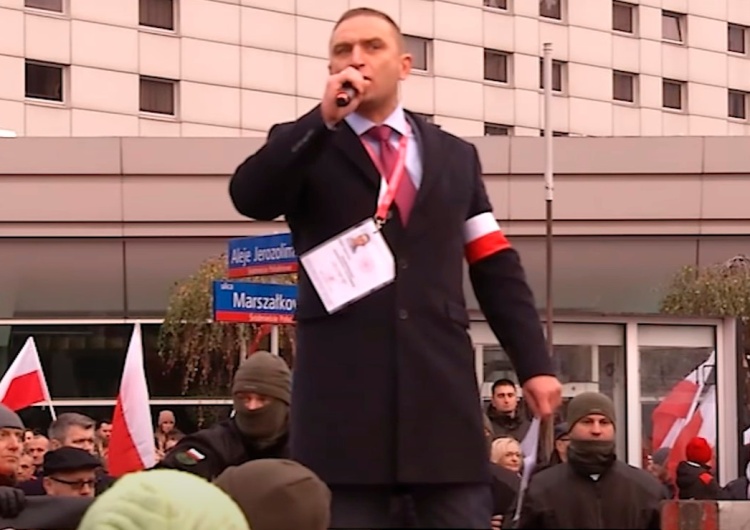 Robert Bąkiewicz Robert Bąkiewicz o zakazie Marszu Niepodległości: Pójdziemy spontanicznie