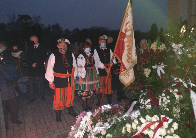  Solidarność na pogrzebie bp Józefa Zawitkowskiego