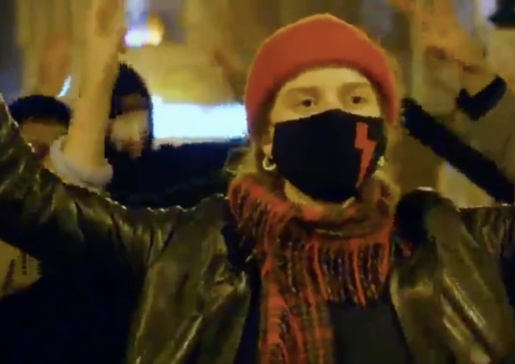  [video] Tego się nie da odzobaczyć. Strajk Kobiet nagrał 