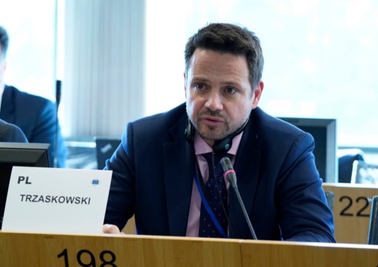 Rafał Trzaskowski „Będziemy to obserwować”. Trzaskowski zabrał głos ws. Marszu Niepodległości