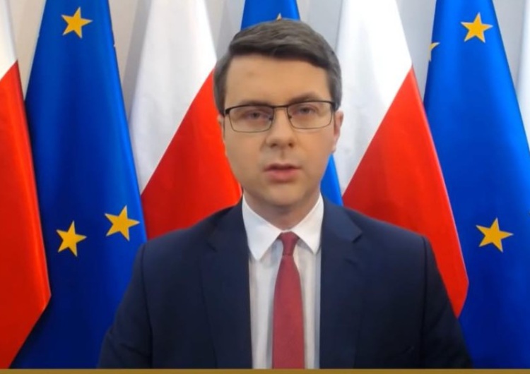 Piotr Muller Rzecznik rządu ws. weta: Polska otwarta na rozwiązania zgodne z traktatami UE