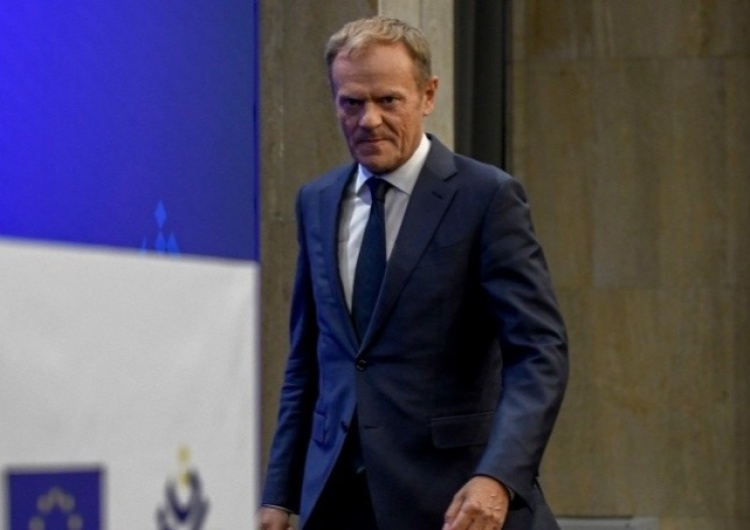 Donald Tusk „Bardzo ryzykowne, krok w niewłaściwym kierunku”. Tak o powiązaniu środków unijnych z praworządnością mówił... Donald Tusk