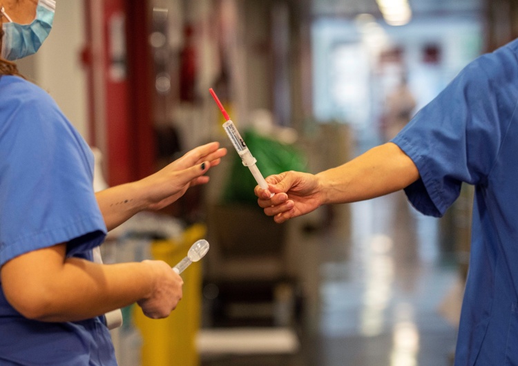 Nowe ogniska koronawirusa w domu dziecka i szpitalu psychiatrycznym