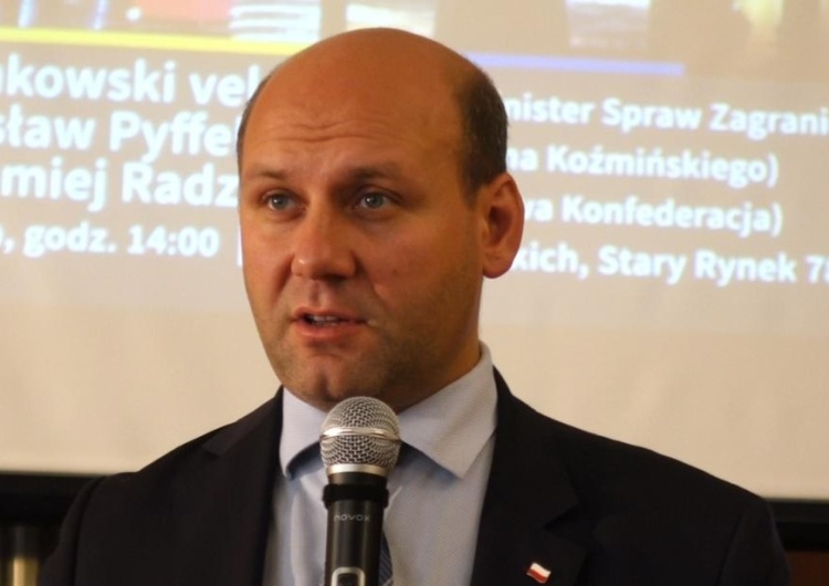 Szymon Szynkowski vel Sęk Rosja składa wniosek do Polski ws. katastrofy w Smoleńsku. Ostra reakcja polskiego wiceministra