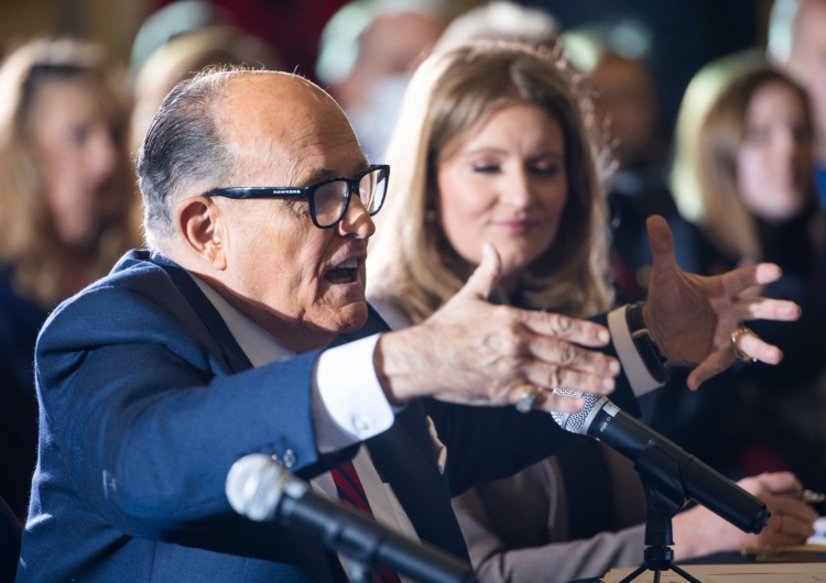 Rudy Giuliani, prawnik prezydenta USA Donalda Trumpa USA. Wątpliwości ws. wyników. W Pensylwanii wstrzymano certyfikację wyborów prezydenckich