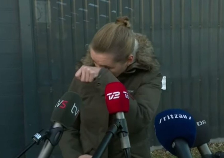  [video] Dania. Premier kraju rozpłakała się przed kamerami po wizycie na farmie norek