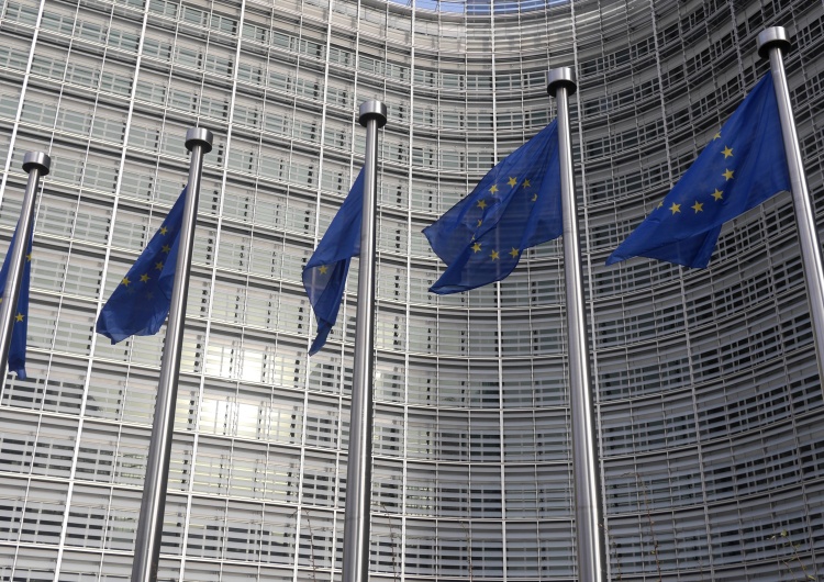 Komisja Europejska wszczęła procedurę wobec Polski