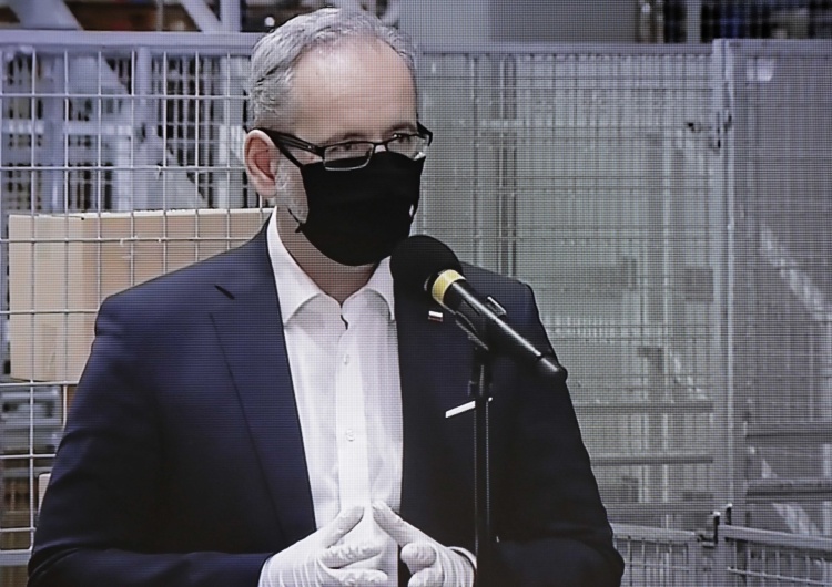 Niedzielski: Szczepionki nie są dopuszczone dla dzieci
