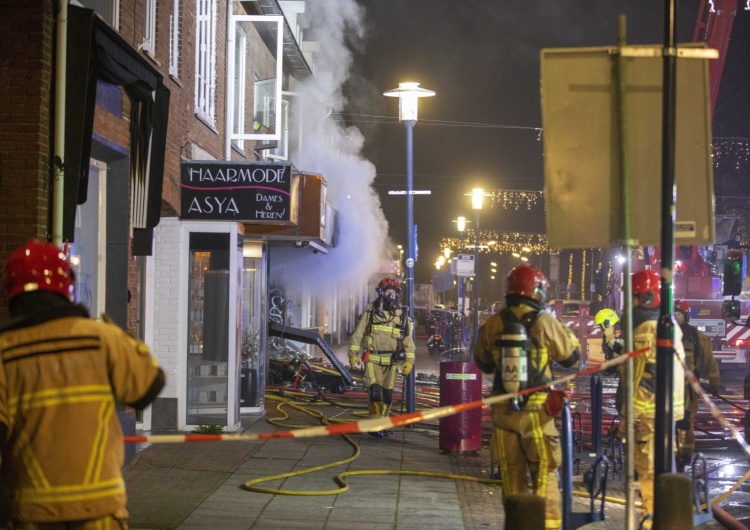  [FOTO] Potężne eksplozje w dwóch polskich supermarketach w Holandii! 