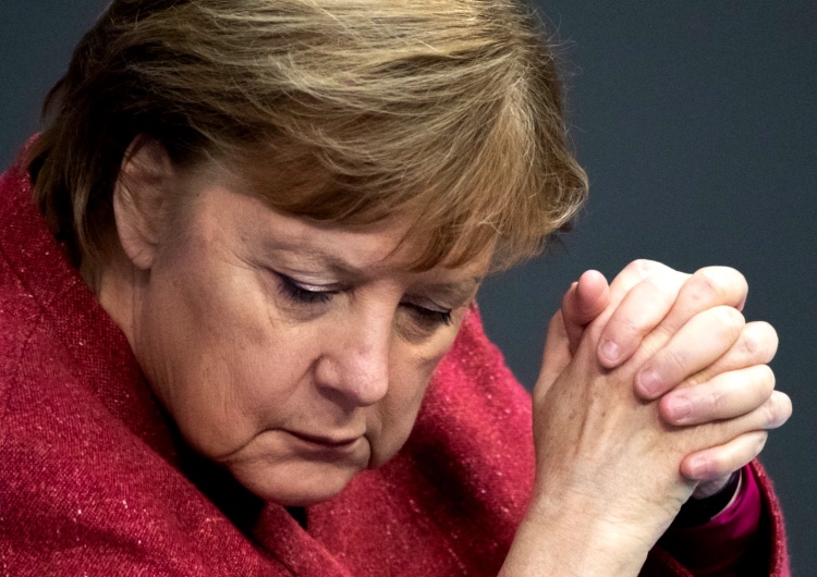 Merkel: Staramy się znaleźć sposób do odblokowania weta Polski i Węgier