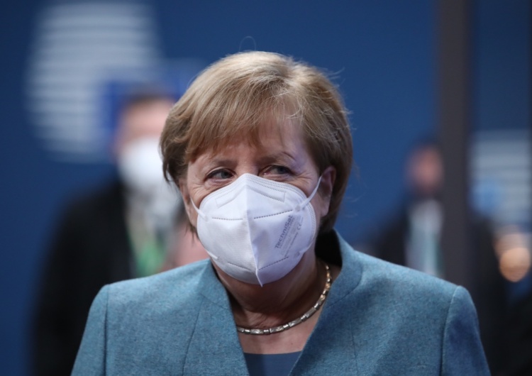 Angela Merkel Merkel: Ciężko pracowaliśmy nad kompromisem z Polską i Węgrami