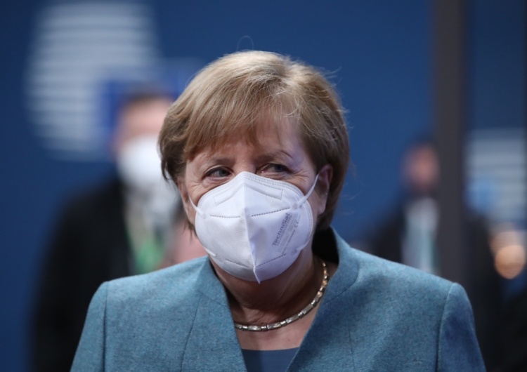 Angela Merkel Merkel: Ciężko pracowaliśmy nad kompromisem z Polską i Węgrami