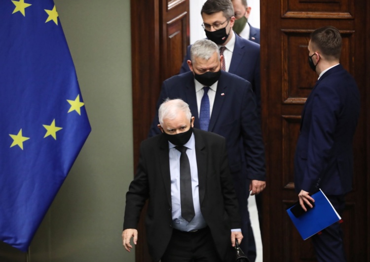 Dlaczego Kaczyński przystał na propozycję Merkel?