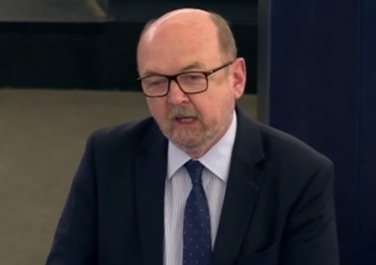 Prof. Legutko: Całe to rozporządzenie jest bandyckie. Będzie kontratak
