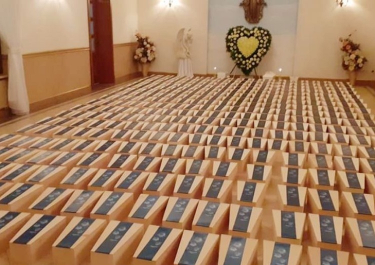  Otwock: Uroczystości pogrzebowe 640 abortowanych dzieci