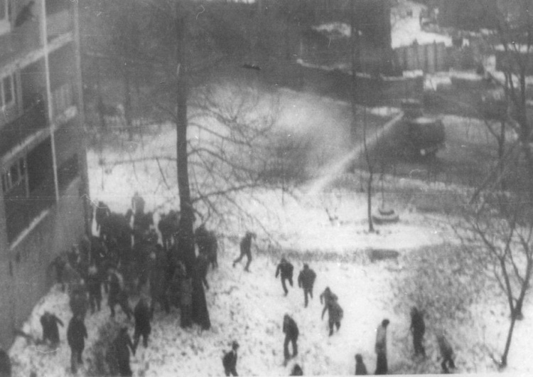  Dziś 39. rocznica masakry w kopalni Wujek. Największej zbrodni stanu wojennego