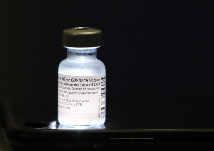  Serio? Rząd odpowiada na pytanie: Czy szczepionka na covid będzie zawierała mikrochipy?