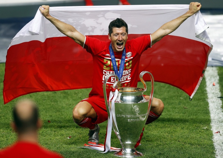 Robert Lewandowski Lewandowski Piłkarzem Roku plebiscytu Globe Soccer Awards
