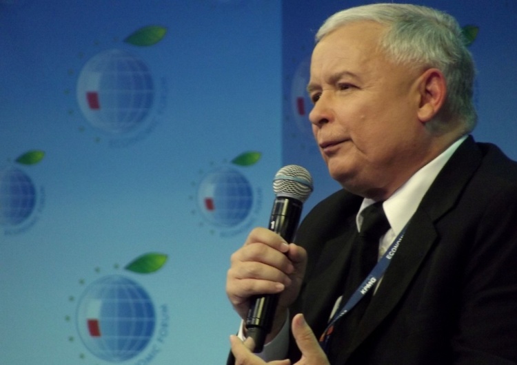 Jarosław Kaczyński zaszczepi się przed kamerami?