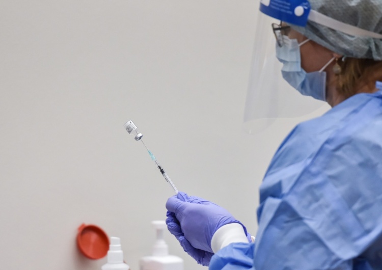  Hiszpania: Rząd przygotował przepisy, dzięki którym może zmusić obywateli do szczepień